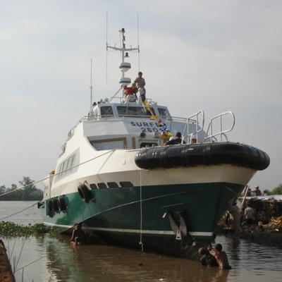 Fender Busa Perahu Kerja yang Berguna Untuk Fender Poliuretan Kapal Laut