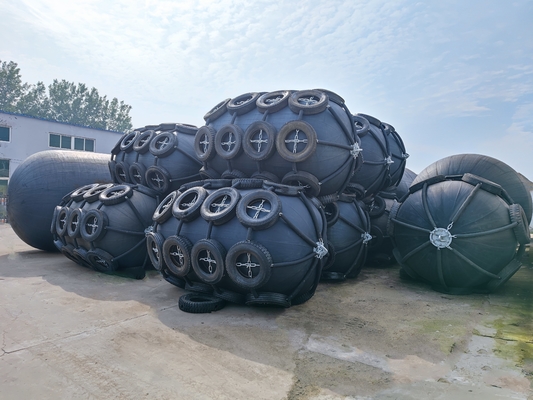 50Kpa 80Kpa Marine Yokohama Pneumatic Type Rubber Fender Untuk Docking Boat