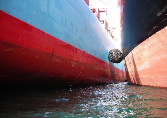 50Kpa Pneumatic Fishing Boat Offshore Platform Rubber Fender Untuk Kapal