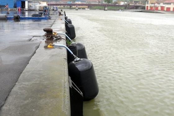Pemasok Super Fender Karet Balon Kapal Laut yang Diizinkan OEM