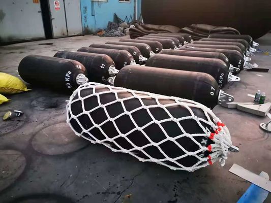 Kapal Untuk Mengirim Fender Karet Perahu Pneumatik Dengan Jaring Rantai Ban
