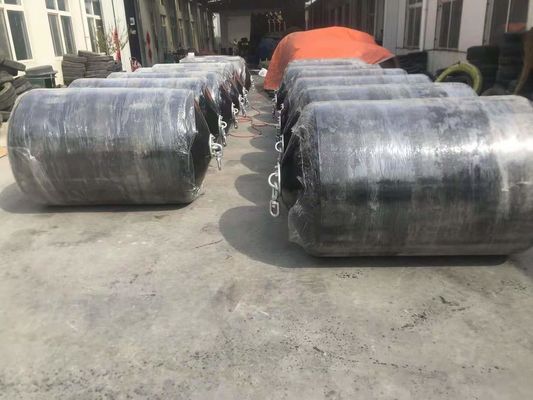 Foam Filled EVA Polyurea SPUA foam fender dengan Dock Defense untuk Docking Wharf Ship