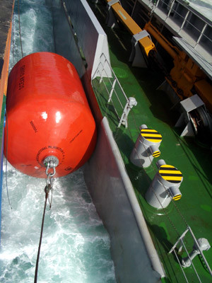 Polyurea Coating Marine Floating EVA Fender dengan Karakteristik Tahan Lama untuk Pelabuhan dan Penambatan Kapal