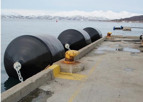 Polyurea Coating Marine Floating EVA Fender dengan Karakteristik Tahan Lama untuk Pelabuhan dan Penambatan Kapal