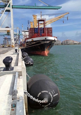 Polyurea Coating Marine Floating EVA Fender Closed Cell dengan Penambatan Kapal Berkualitas Tinggi