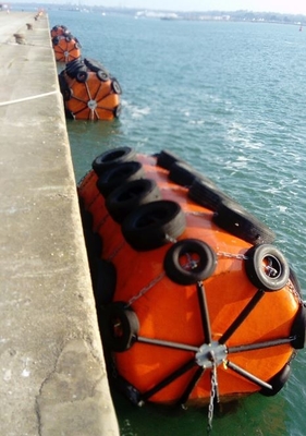 Floating EVA boat fender Polyurea Coating dengan Pelabuhan Khusus Anti-Tabrakan