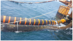 .OCIMF GMPHOM 2009 Standard Floating Hose dengan Satu Ujung Diperkuat Untuk Bahan Bakar Cair Gas Alam