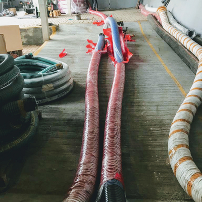 SHIP TO SHIP Reinforced Hose Digunakan Di Dermaga Dermaga Untuk Pengangkutan Minyak Mentah
