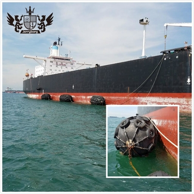 Fender Jepang Yokohama Floating Type Marine Pneumatic Rubber Fender dengan Rantai dan Ban