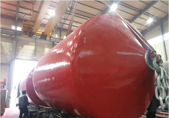 Kapal ke Kapal Terapung Bubuk Diisi Fender Untuk Perlindungan Kapal Perlengkapan Laut