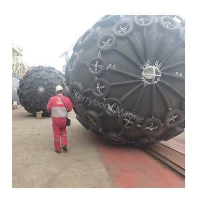 China Manufacture Yokohama Type Marine Fender with Tire Chain Net Rubber Fender
