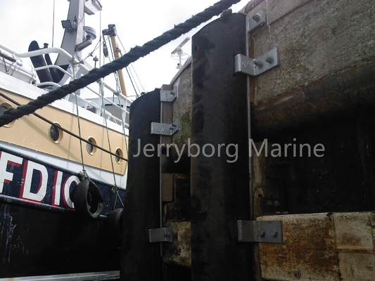 Fender DD Marine dengan Fender Karet Tipe D untuk Aplikasi Tugas Berat