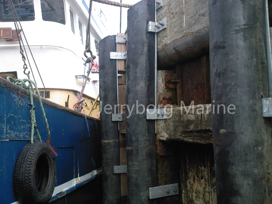 Fender DD Marine dengan Fender Karet Tipe D untuk Aplikasi Tugas Berat