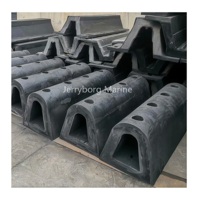 Fender karet tipe D untuk kapal besar dan kapal kargo