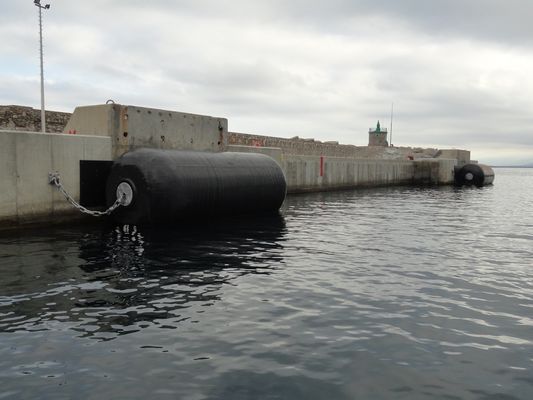 Fender Isi Busa Apung Khusus Dengan Ban Dan Rantai