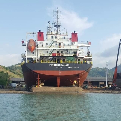 Peluncuran Kapal Floating Marine Airbag Tas Rol Karet Alam 1.5m * 15m