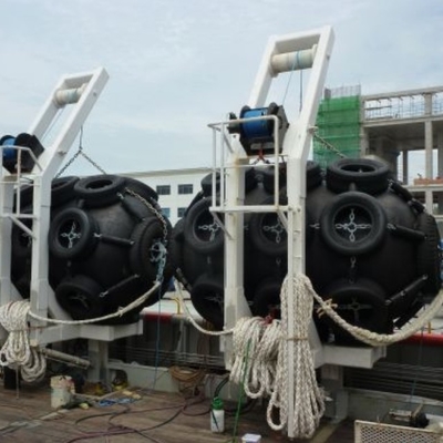 Floating Type Marine Yokohama Pneumatic Fender Diameter 4,5m