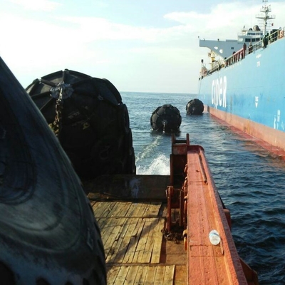 Fender pneumatik tiup Yokohama mengambang fender docking 50 kpa