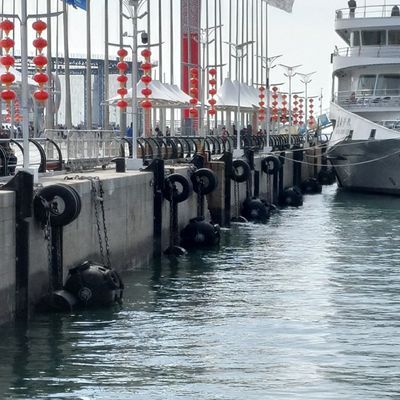 CCS Pneumatic Marine Fender Untuk Perahu Kekuatan Tinggi Natant Rubber Ballon