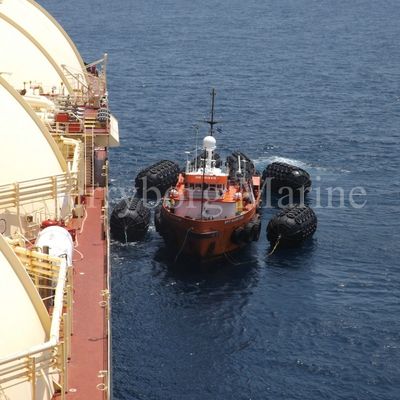 Berthing Yokohama Jenis Karet Alam Floating Pneumatic Fender