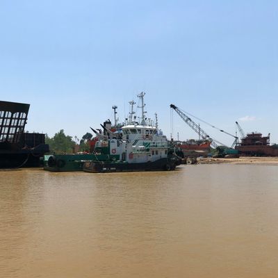 Peluncuran Kapal Ringan Mudah Menyebarkan Airbag Karet Laut